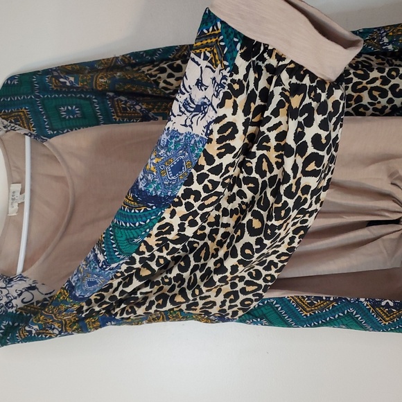 Umgee BoHo Mixed Media Bellsleeve Blouse Top Size Large Leopard Print Tie Front - Picture 5 of 9